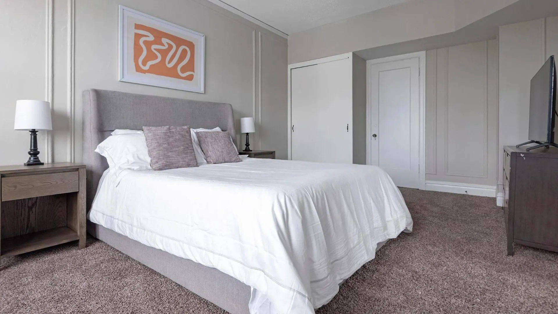 275 On The Park - Congress Apartments By Barsala Saint Louis Aparthotel