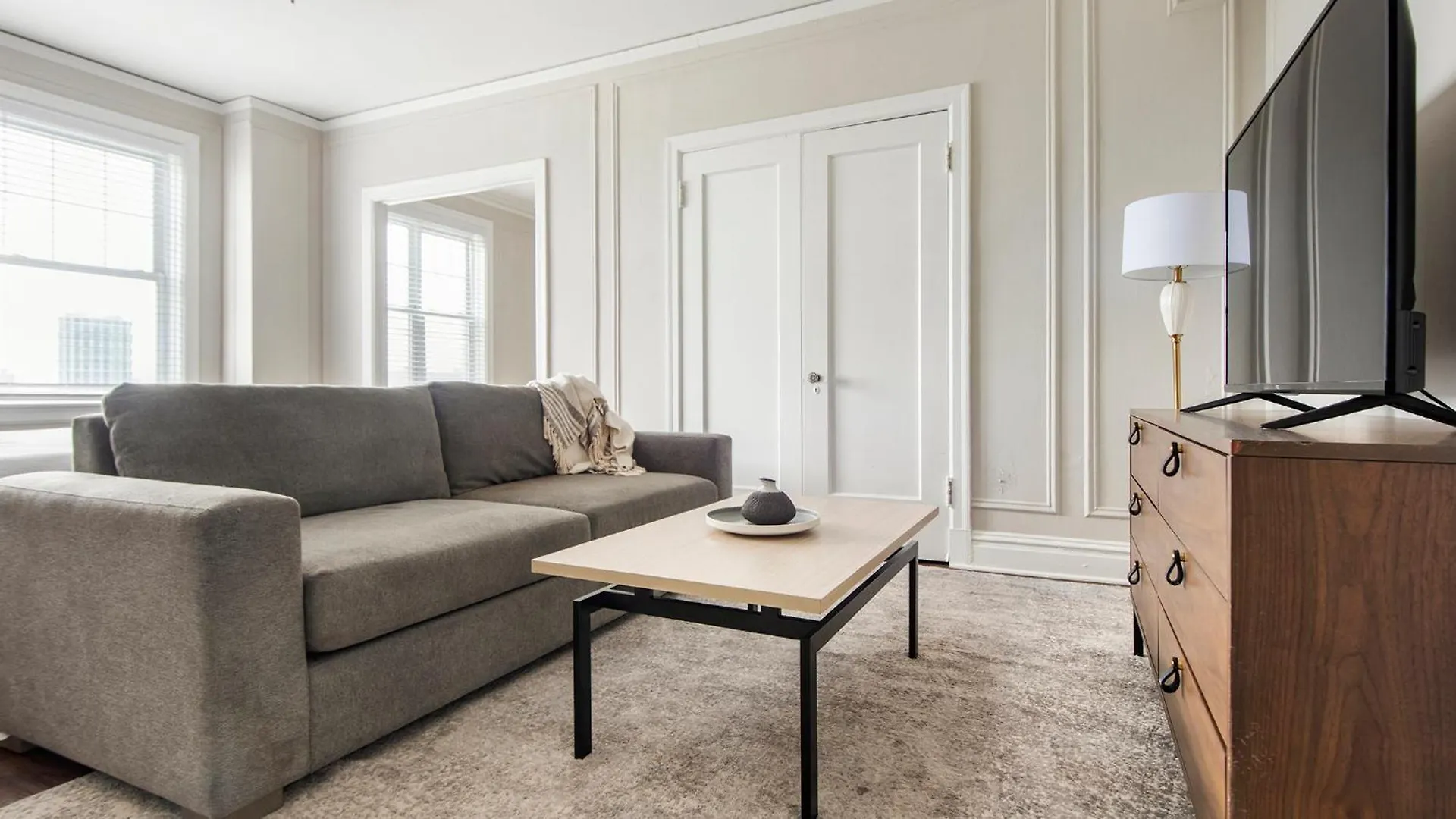 275 On The Park - Congress Apartments By Barsala Saint Louis Aparthotel